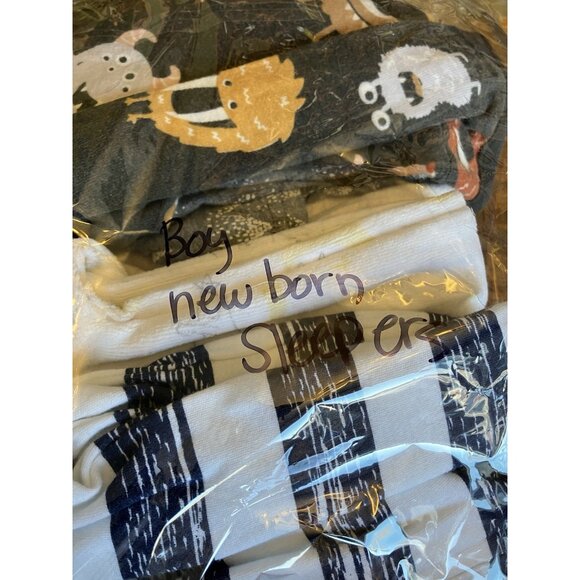 Large Lot Newborn/Infant (0-3 Months) (3-6 Months) Clothes Bibs Sleepers - Picture 10 of 16